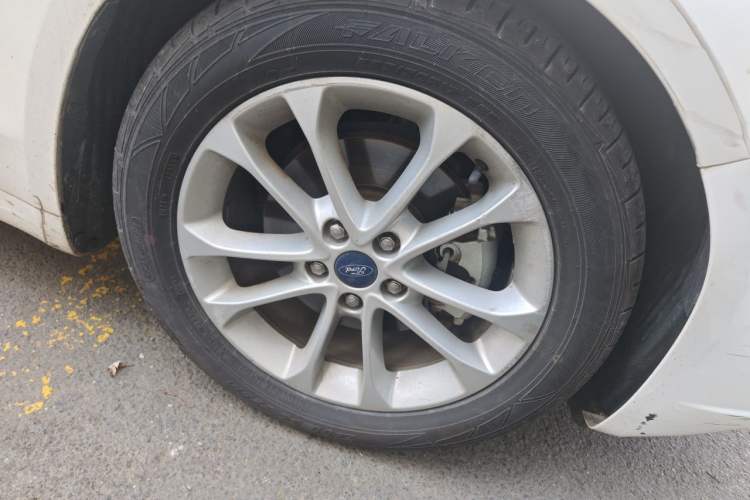 Used Ford Mondeo 2020 EcoBoost 180 Stylish Model Right Front Wheel Hub