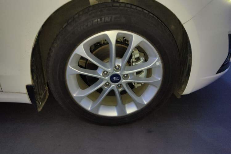 Used Ford Mondeo 2020 EcoBoost 180 Luxury Model Right Front Wheel Hub