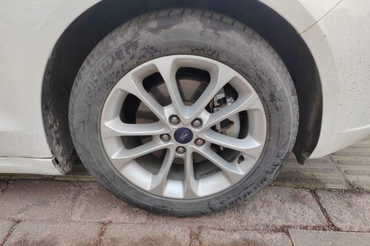 Used Ford Mondeo 2020 EcoBoost 180 Stylish Model Right Front Wheel Hub
