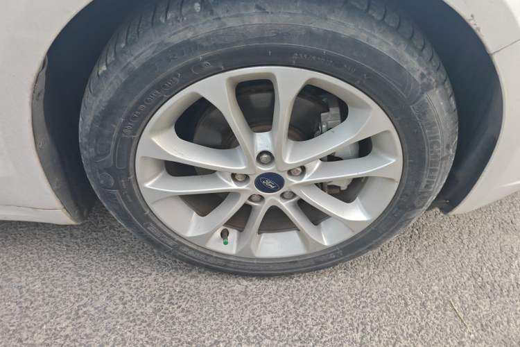 Used Ford Mondeo 2020 EcoBoost 180 Stylish Model Right Front Wheel Hub