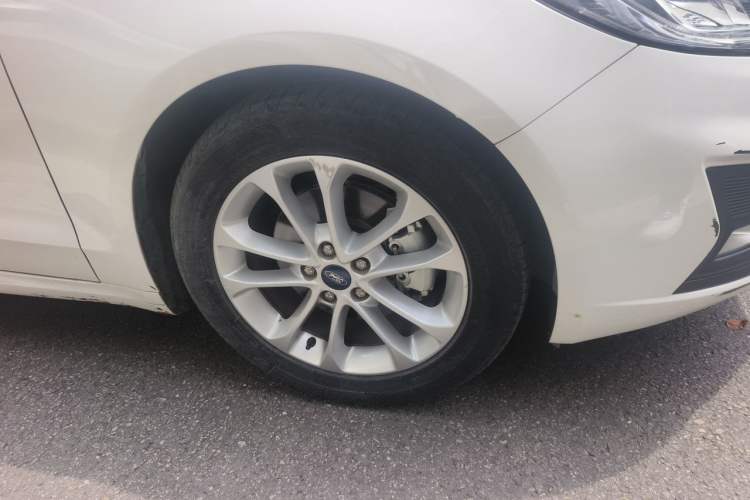 Used Ford Mondeo 2020 EcoBoost 180 Stylish Model Right Front Wheel Hub