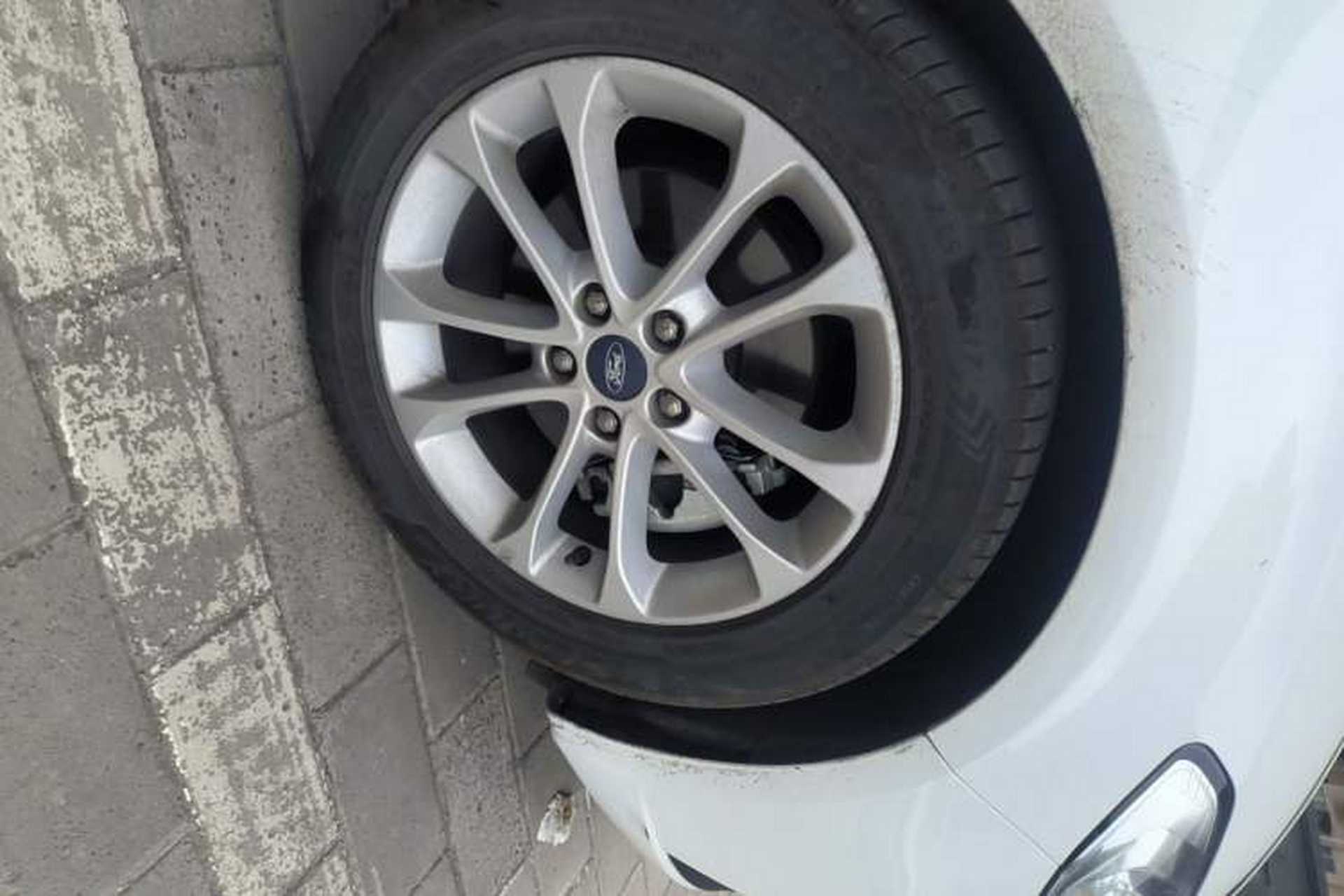 Used Ford Mondeo 2020 EcoBoost 180 Stylish Model Right Front Wheel Hub