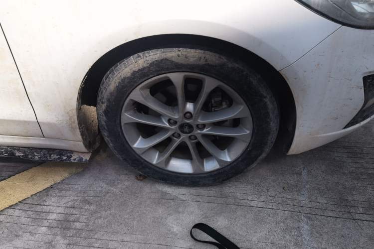 Used Ford Mondeo 2020 EcoBoost 200 Stylish Model Right Front Wheel Hub