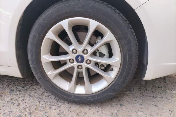 Used Ford Mondeo 2020 EcoBoost 200 Stylish Model Right Front Wheel Hub