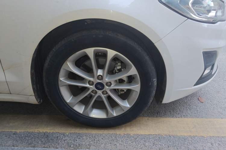 Used Ford Mondeo 2020 EcoBoost 180 Stylish Model Right Front Wheel Hub