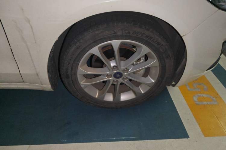 Used Ford Mondeo 2020 EcoBoost 200 Stylish Model Right Front Wheel Hub