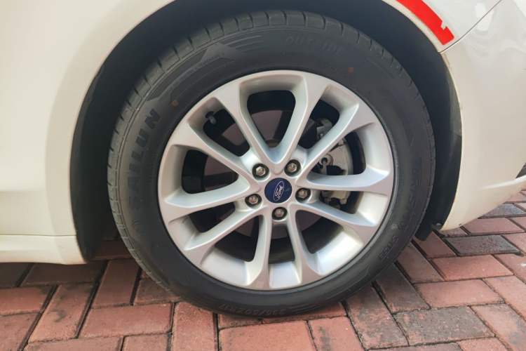 Used Ford Mondeo 2020 EcoBoost 200 Stylish Model Right Front Wheel Hub