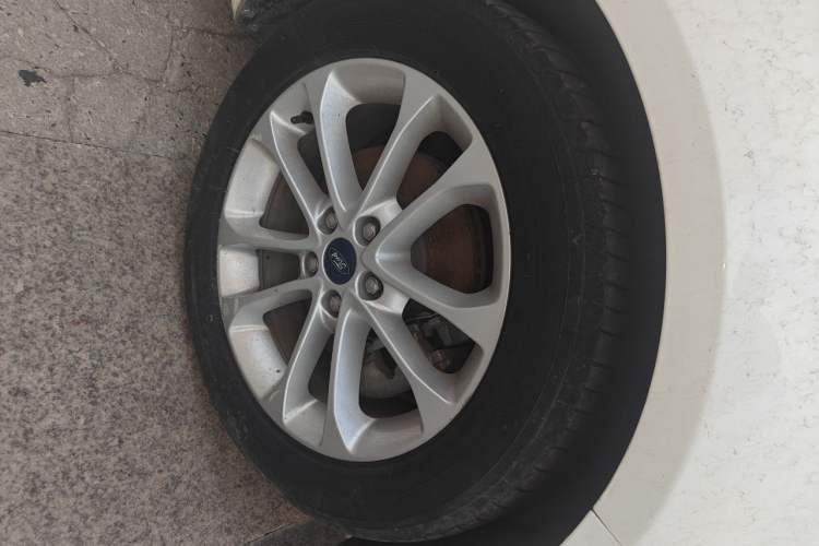 Used Ford Mondeo 2020 EcoBoost 180 Stylish Model Right Front Wheel Hub