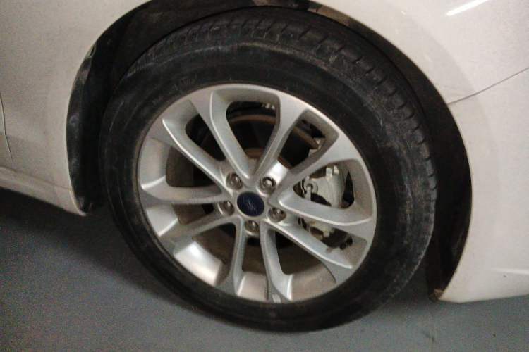 Used Ford Mondeo 2020 EcoBoost 180 Stylish Model Right Front Wheel Hub