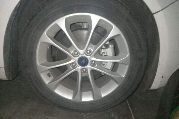 Used Ford Mondeo 2020 EcoBoost 180 Stylish Model Right Front Wheel Hub