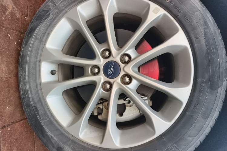 Used Ford Mondeo 2020 EcoBoost 180 Stylish Model Right Front Wheel Hub