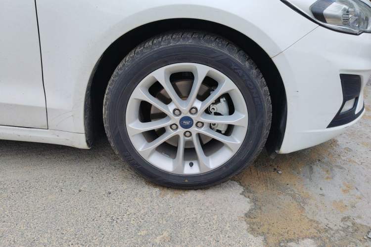 Used Ford Mondeo 2020 EcoBoost 180 Stylish Model Right Front Wheel Hub