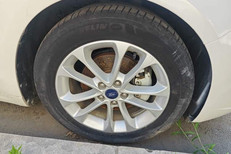 Used Ford Mondeo 2020 EcoBoost 180 Stylish Model Right Front Wheel Hub