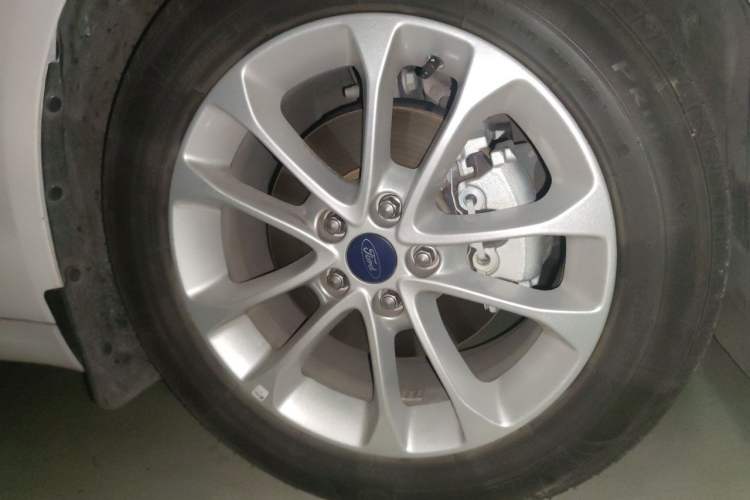 Used Ford Mondeo 2020 EcoBoost 180 Stylish Model Right Front Wheel Hub