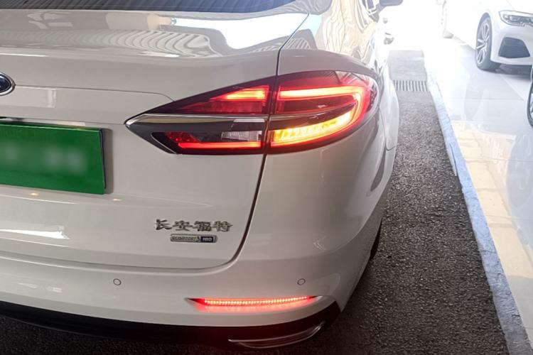 Used Ford Mondeo 2020 EcoBoost 180 Stylish Model Right Rear Taillight