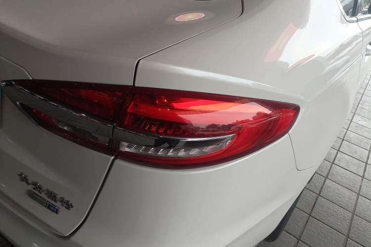 Used Ford Mondeo 2020 EcoBoost 180 Stylish Model Right Rear Taillight