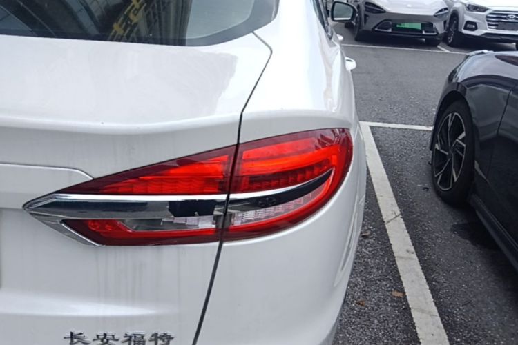 Used Ford Mondeo 2020 EcoBoost 180 Stylish Model Right Rear Taillight
