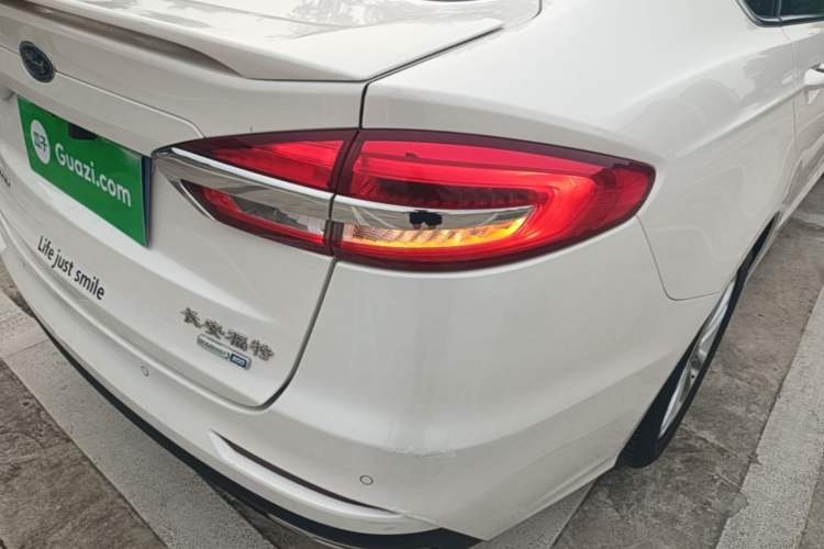 Used Ford Mondeo 2020 EcoBoost 200 Stylish Model Right Rear Taillight