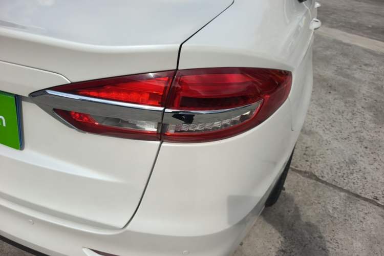 Used Ford Mondeo 2020 EcoBoost 180 Stylish Model Right Rear Taillight