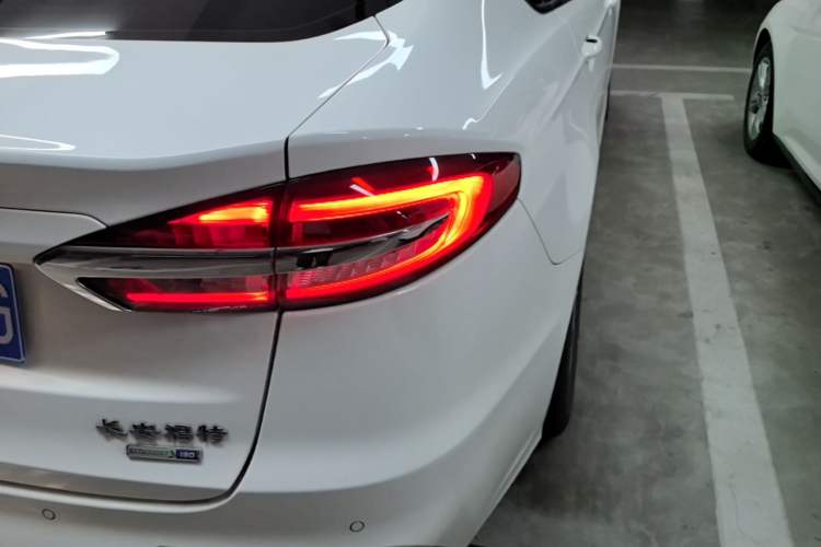 Used Ford Mondeo 2020 EcoBoost 180 Stylish Model Right Rear Taillight