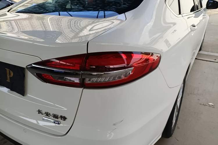 Used Ford Mondeo 2020 EcoBoost 180 Stylish Model Right Rear Taillight