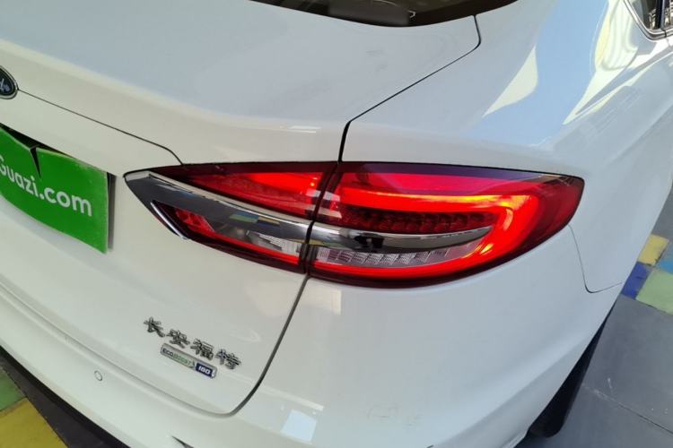 Used Ford Mondeo 2020 EcoBoost 180 Stylish Model Right Rear Taillight