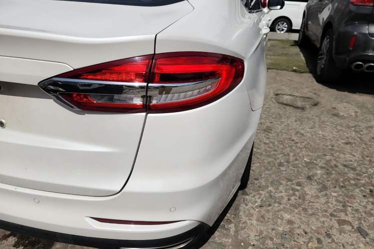 Used Ford Mondeo 2020 EcoBoost 180 Stylish Model Right Rear Taillight