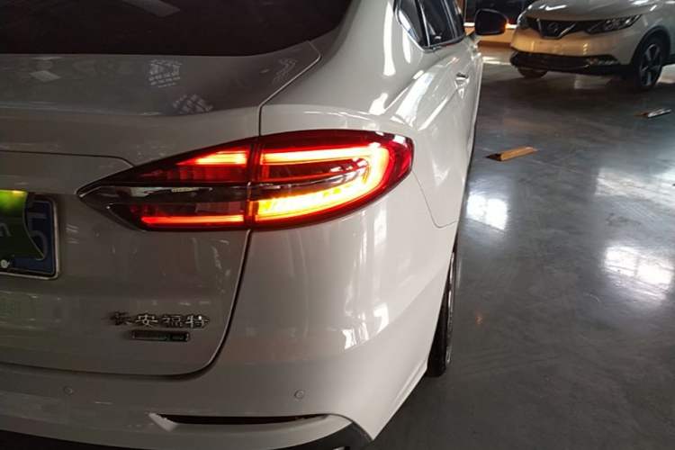 Used Ford Mondeo 2020 EcoBoost 180 Stylish Model Right Rear Taillight