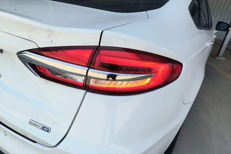 Used Ford Mondeo 2020 EcoBoost 180 Stylish Model Right Rear Taillight