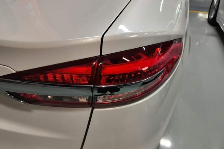 Used Ford Mondeo 2020 EcoBoost 200 Stylish Model Right Rear Taillight