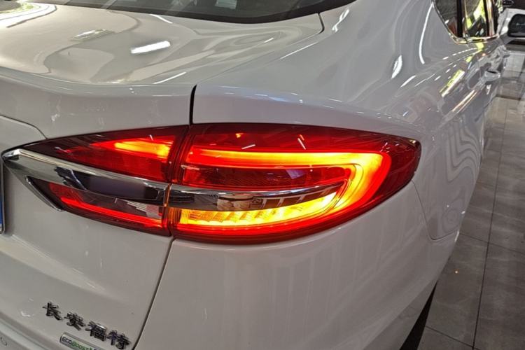 Used Ford Mondeo 2020 EcoBoost 180 Stylish Model Right Rear Taillight