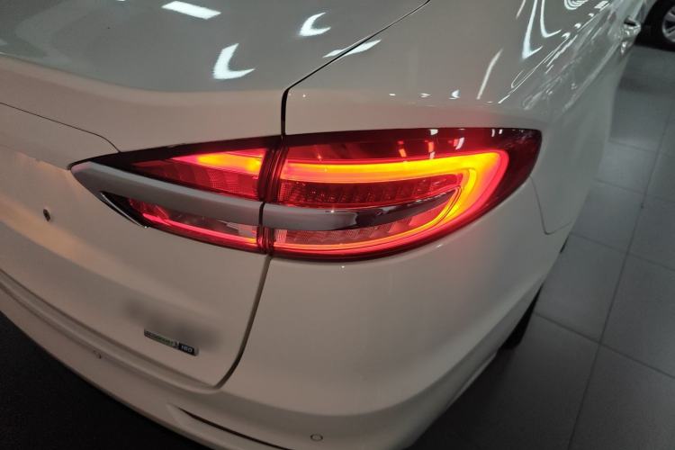 Used Ford Mondeo 2020 EcoBoost 180 Stylish Model Right Rear Taillight