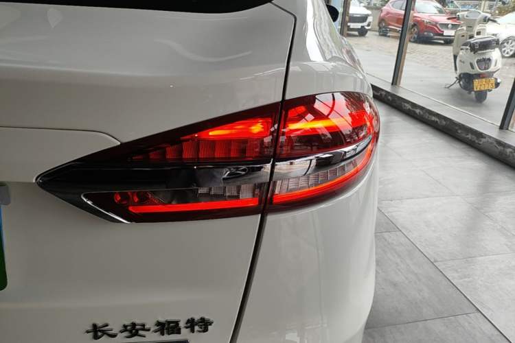 Used Ford Mondeo 2020 EcoBoost 180 Stylish Model Right Rear Taillight