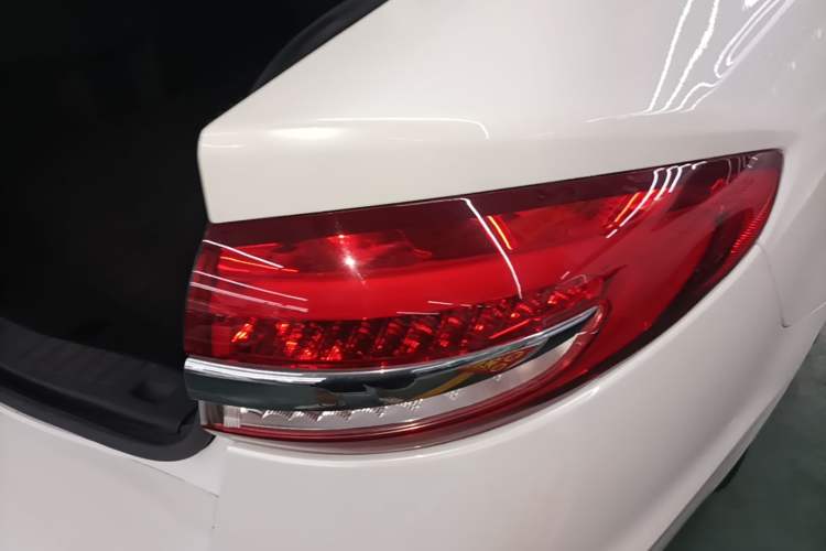 Used Ford Mondeo 2020 EcoBoost 180 Stylish Model Right Rear Taillight