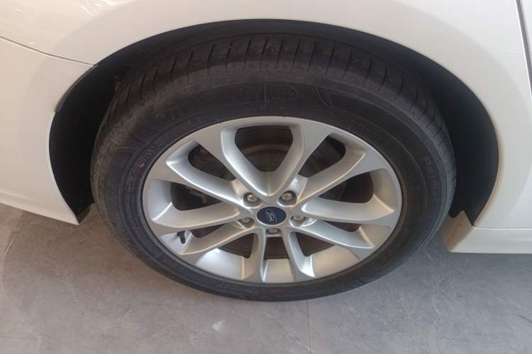 Used Ford Mondeo 2020 EcoBoost 180 Stylish Model Right Rear Wheel Hub
