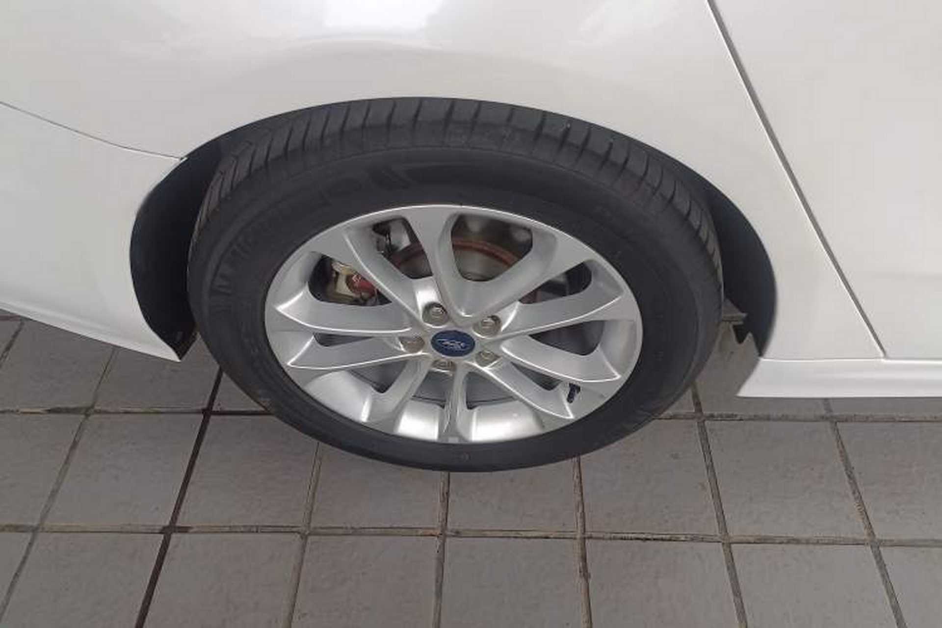 Used Ford Mondeo 2020 EcoBoost 180 Stylish Model Right Rear Wheel Hub