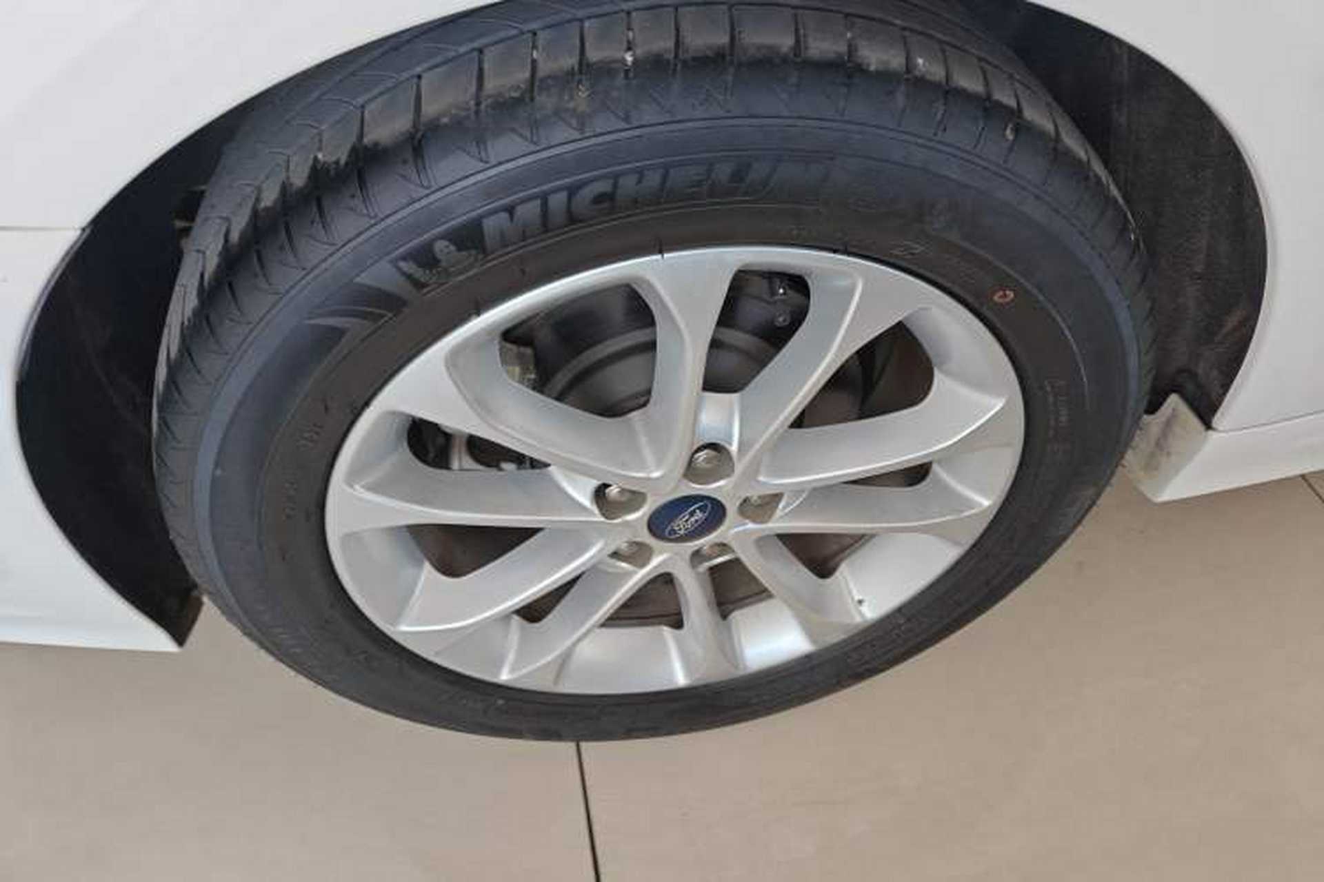 Used Ford Mondeo 2020 EcoBoost 180 Stylish Model Right Rear Wheel Hub