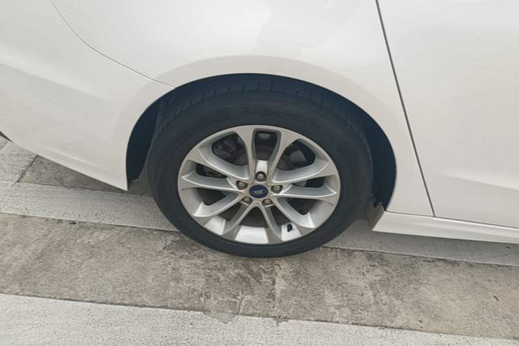 Used Ford Mondeo 2020 EcoBoost 200 Stylish Model Right Rear Wheel Hub