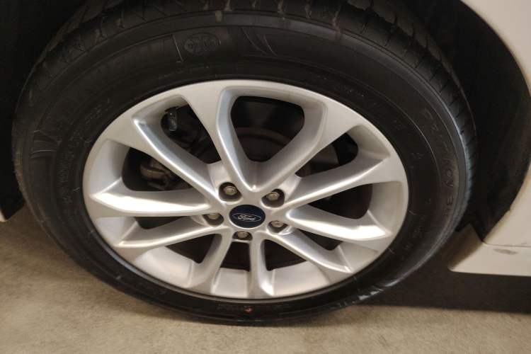 Used Ford Mondeo 2020 EcoBoost 180 Stylish Model Right Rear Wheel Hub