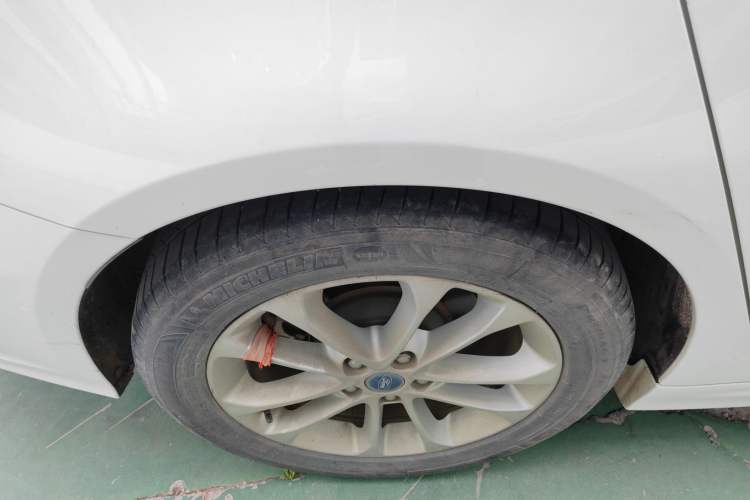Used Ford Mondeo 2020 EcoBoost 180 Stylish Model Right Rear Wheel Hub