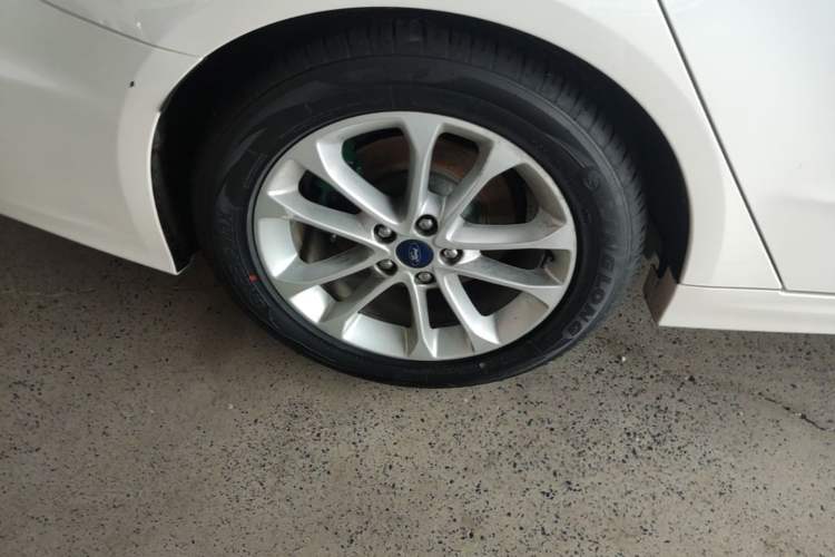 Used Ford Mondeo 2020 EcoBoost 180 Stylish Model Right Rear Wheel Hub