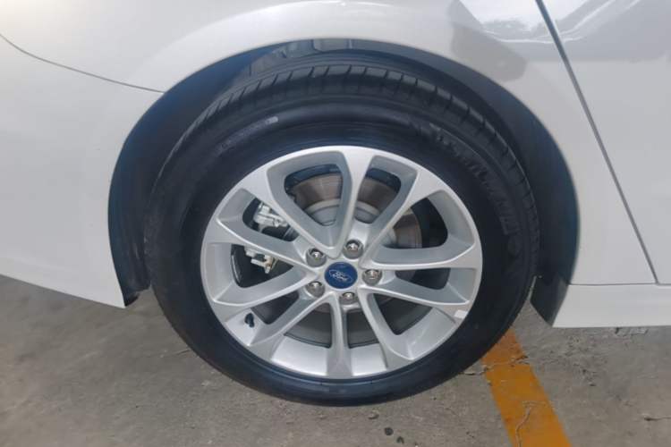 Used Ford Mondeo 2020 EcoBoost 200 Stylish Model Right Rear Wheel Hub