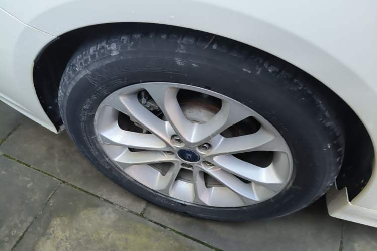 Used Ford Mondeo 2020 EcoBoost 180 Stylish Model Right Rear Wheel Hub