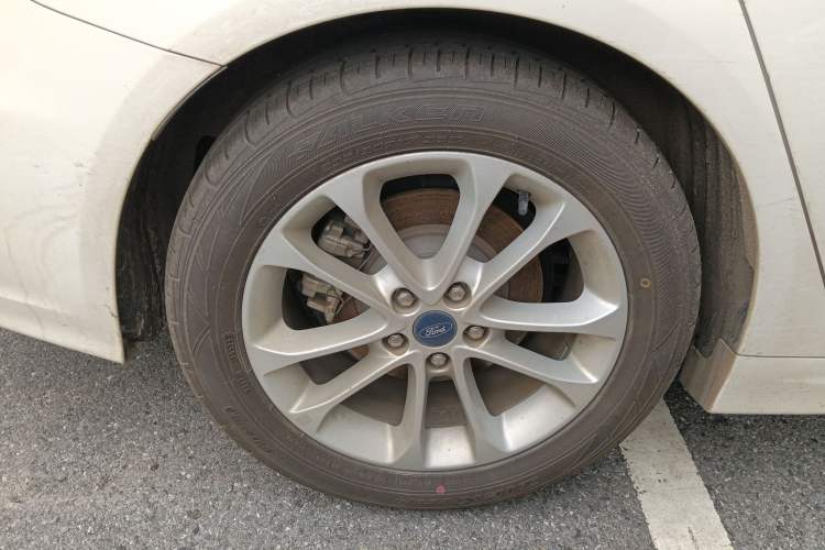 Used Ford Mondeo 2020 EcoBoost 180 Stylish Model Right Rear Wheel Hub