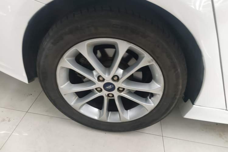 Used Ford Mondeo 2020 EcoBoost 180 Stylish Model Right Rear Wheel Hub