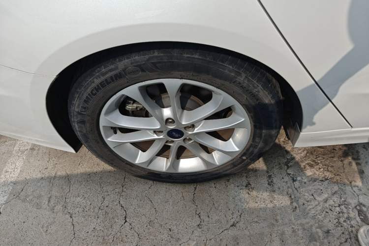 Used Ford Mondeo 2020 EcoBoost 200 Stylish Model Right Rear Wheel Hub