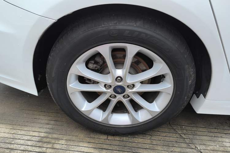 Used Ford Mondeo 2020 EcoBoost 200 Stylish Model Right Rear Wheel Hub