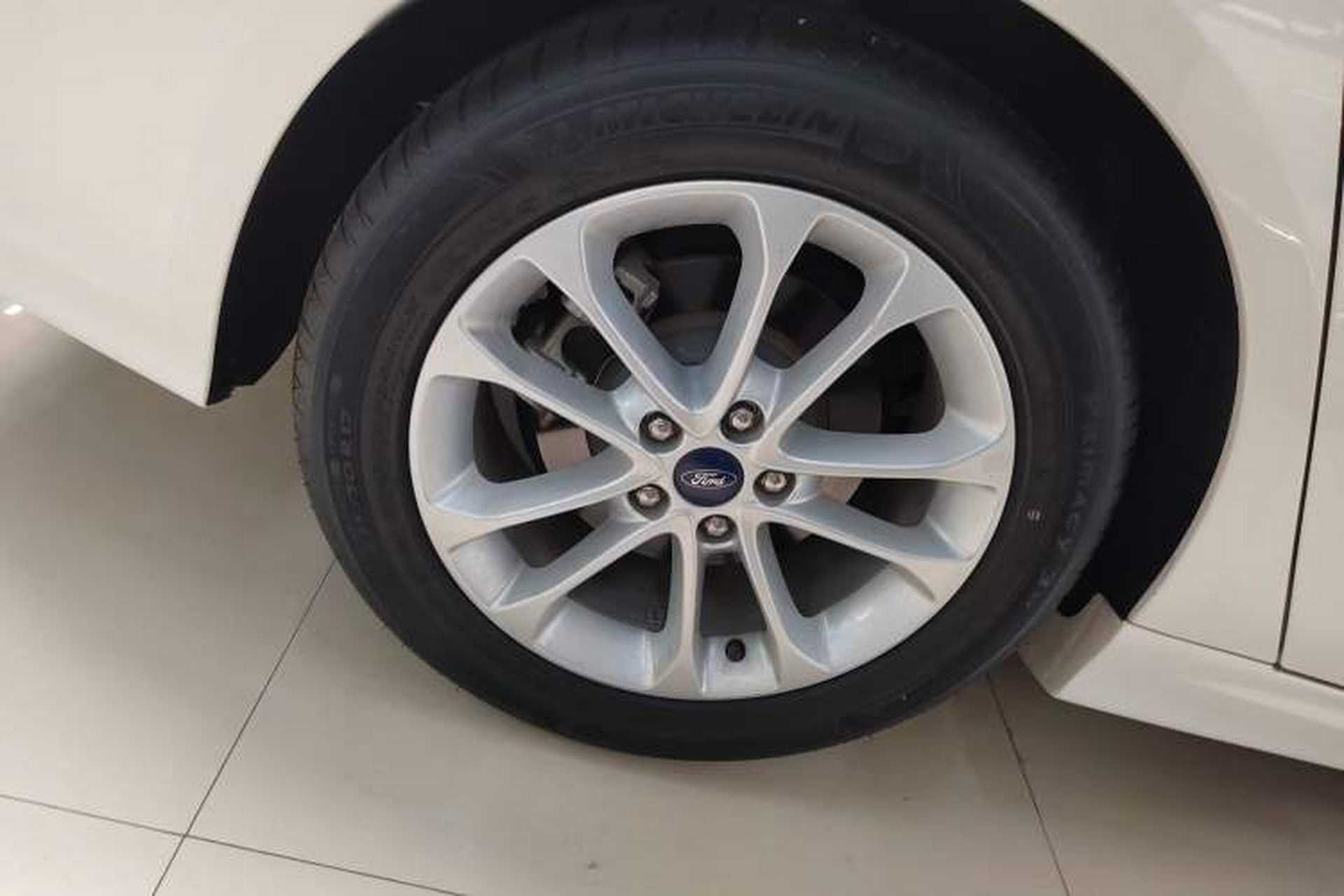Used Ford Mondeo 2020 EcoBoost 180 Stylish Model Right Rear Wheel Hub