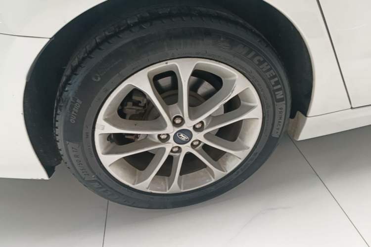 Used Ford Mondeo 2020 EcoBoost 200 Stylish Model Right Rear Wheel Hub