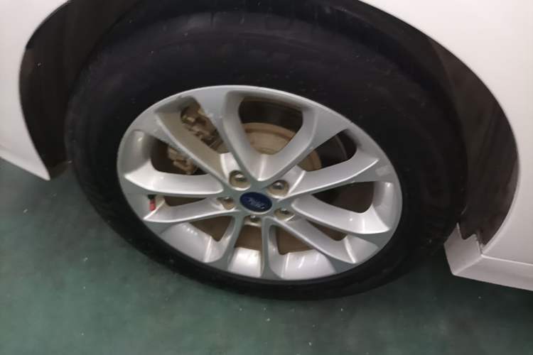 Used Ford Mondeo 2020 EcoBoost 180 Stylish Model Right Rear Wheel Hub